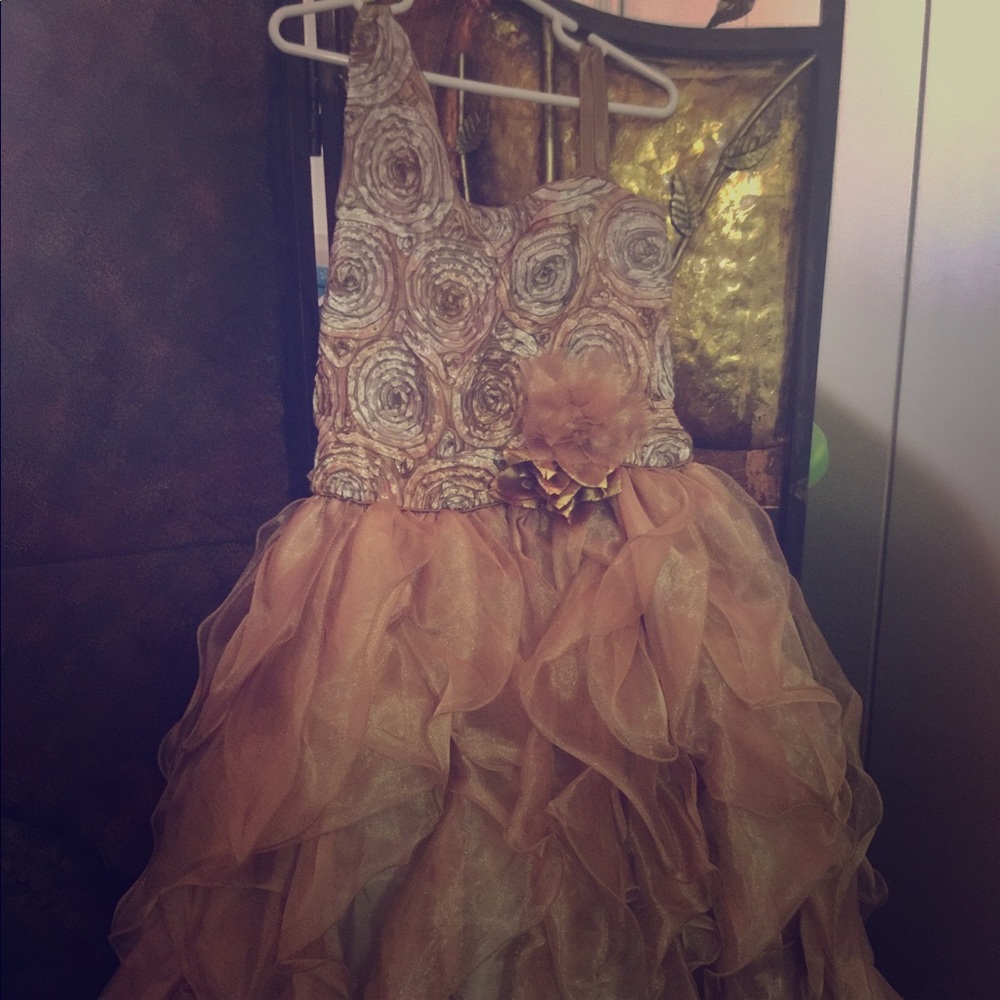 Kids gown